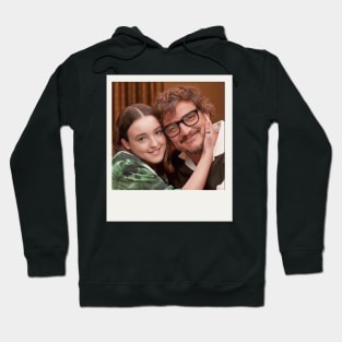 pedro pascal and bella ramsey foto retro interview cute moment Hoodie